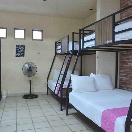 Hostalife Γκουανταλαχάρα Εξωτερικό φωτογραφία