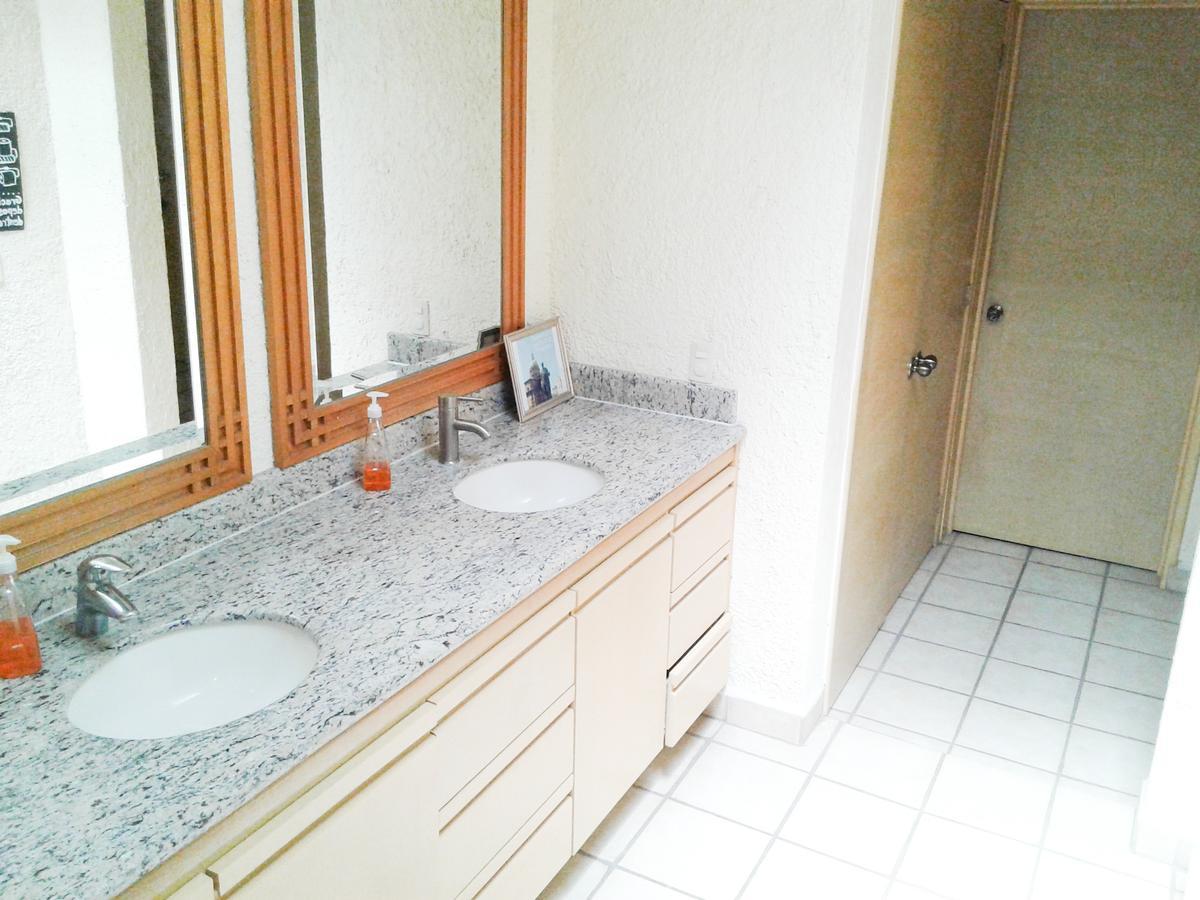 Hostalife Γκουανταλαχάρα Εξωτερικό φωτογραφία