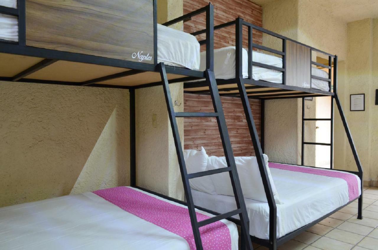 Hostalife Γκουανταλαχάρα Εξωτερικό φωτογραφία
