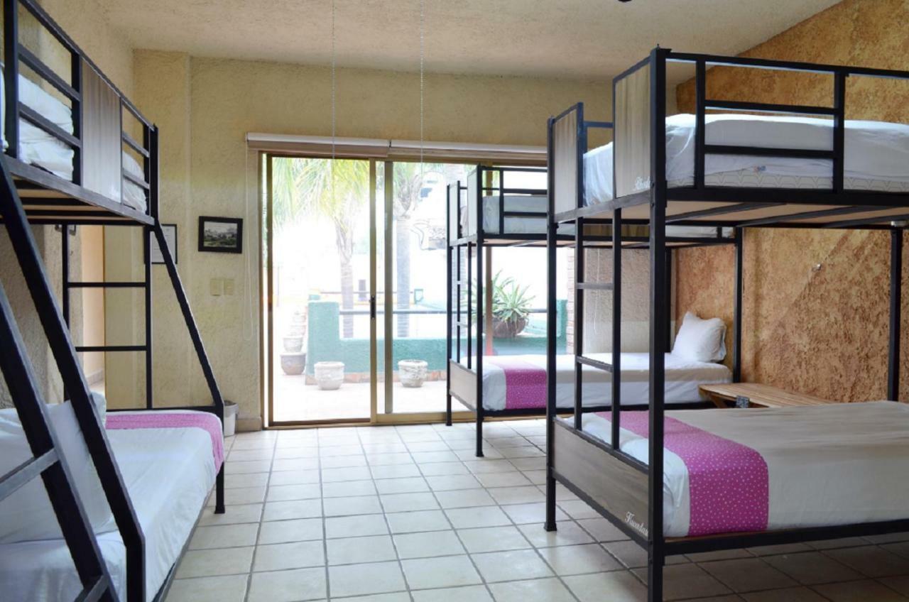 Hostalife Γκουανταλαχάρα Εξωτερικό φωτογραφία
